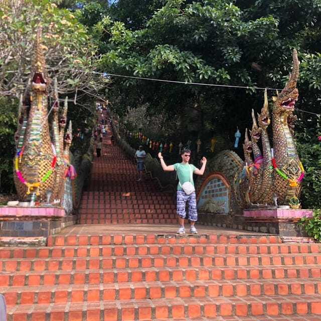 Half Day Morning Wat Pha Lat & Wat Phra That Doi Suthep Tour - Wat Phra That Doi Suthep and the 306-step climb
