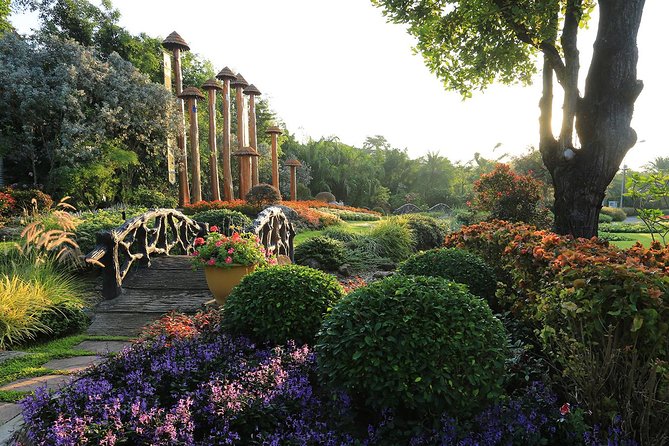 Half Day Phra That Doi Kham Temple and Royal Park Rajapruek (Private Tour) - Why this temple and park make a good pairing