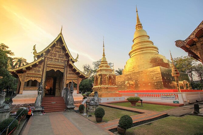 Half-Day Private Night Tour by Tuk Tuk in Chiang Mai City - Wat Phra Singh and Northern Thai Design