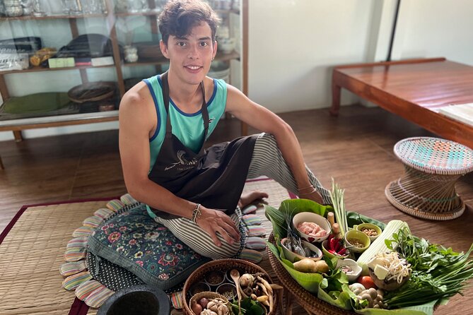 Half-Day Thai Cooking Class with organic ingredients - Learn through a shared cooking plan