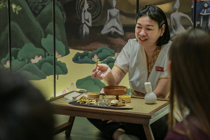 Hands-on Authentic Thai Massage Workshop - Learning the Thai herbal compress