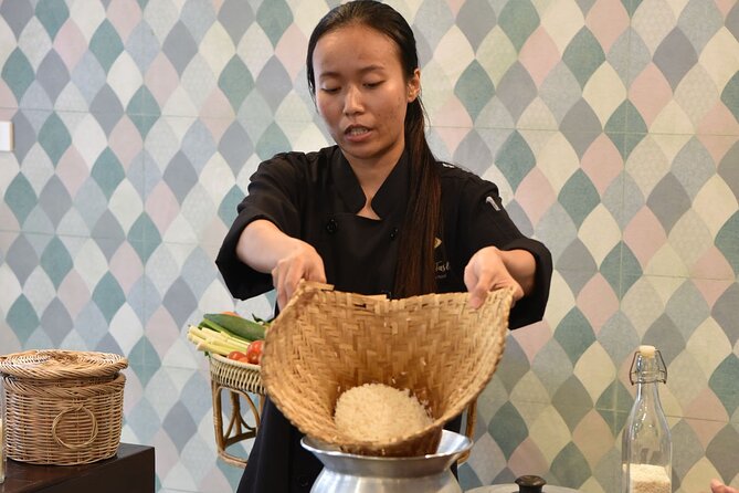 Hands On Thai Cooking Class & Market Tour in Sathon, Bangkok - Which Session Should You Choose?