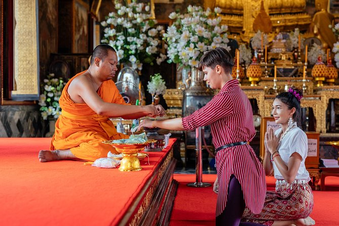Highlights & Hidden Gems With Locals: Best of Bangkok Private Tour - What the guides add to the experience