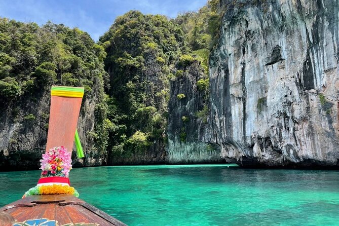 Highlights of Phi Phi Islands - Maya Bay, famous but often crowded