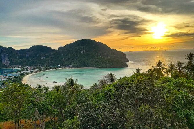 Highlights of Phi Phi Islands - Loh Samah Bay and the final snorkeling