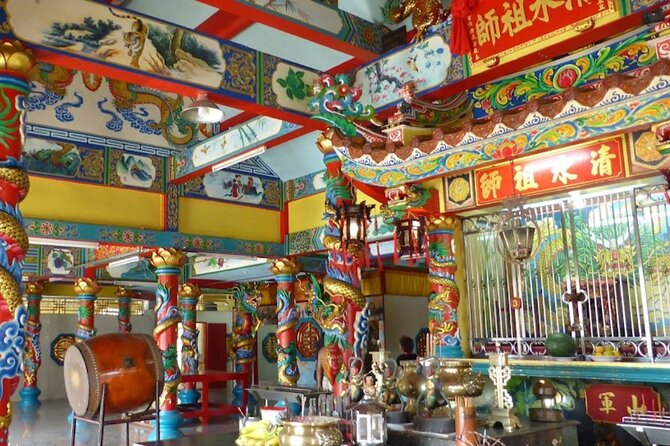 Historical And Cultural Day Tour To Takuapa Old Town From Khao Lak - Guan Yin Shrine: a calm start with Chinese roots