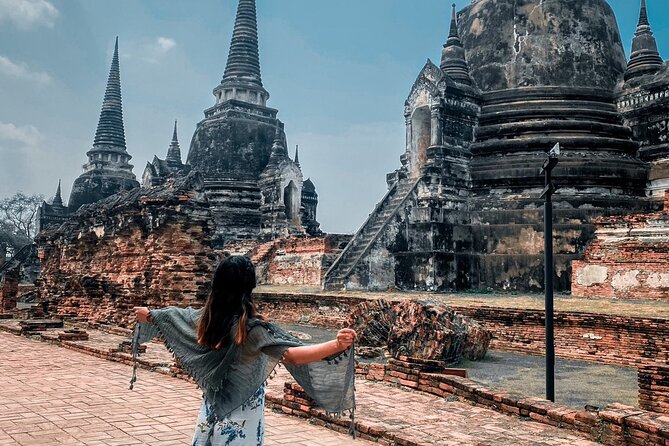 Historical City of Ayutthaya - Unesco Full Day Tour From Bangkok - Bang Pa-In Palace adds royal color