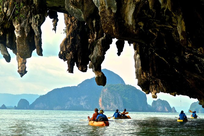 Hong by Starlight John Gray's Sea Canoe - Koh Panak and the 50-minute cave passage