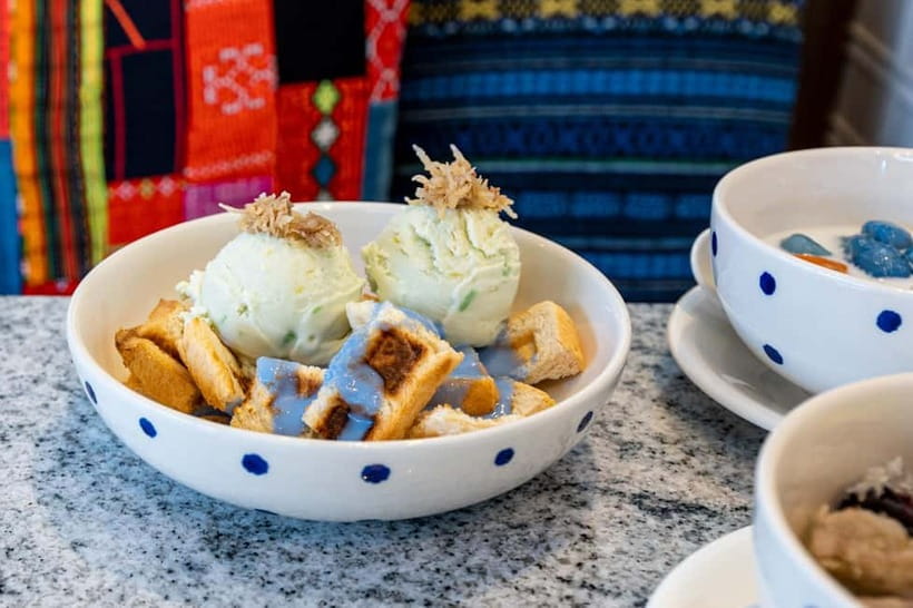 Hua Hin: Local Food Nighttime Guided Tour - Dietary restrictions and comfort