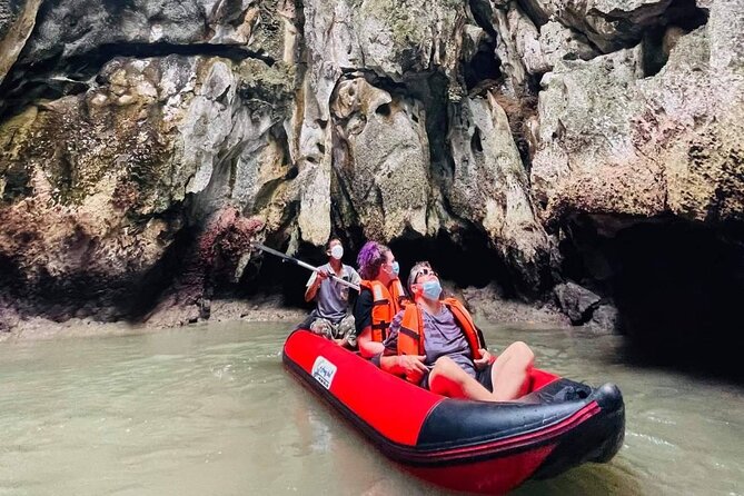 James Bond Island Day Tour with Kayaking Experience by Speed Boat from Phuket - Choosing Between Naka Island and Rang Yai Island