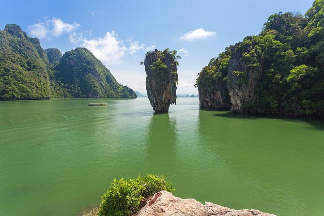 James Bond & Khai Islands Speedboat Day Tour From Khao Lak - Canoeing through Hong Island