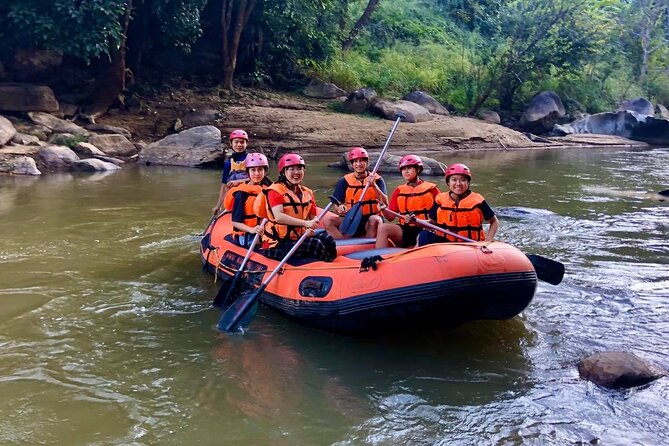 Khampan Rafting: White Water Rafting Guided Adventure in Chiang Mai - What the 10-kilometer rafting run feels like
