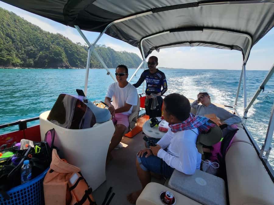 Khao Lak: Khao Na Yak Sightseeing & Snorkeling Small Group - The first snorkeling stop: easy access and colorful fish