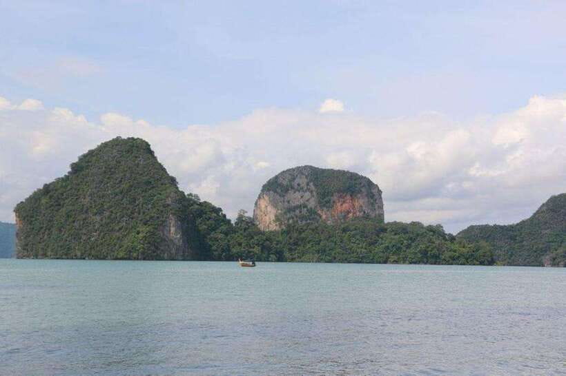 Khaolak: Phang Nga Bay, Tapu Island, and Panyi Village Tour - Why This Half-Day Tour Works