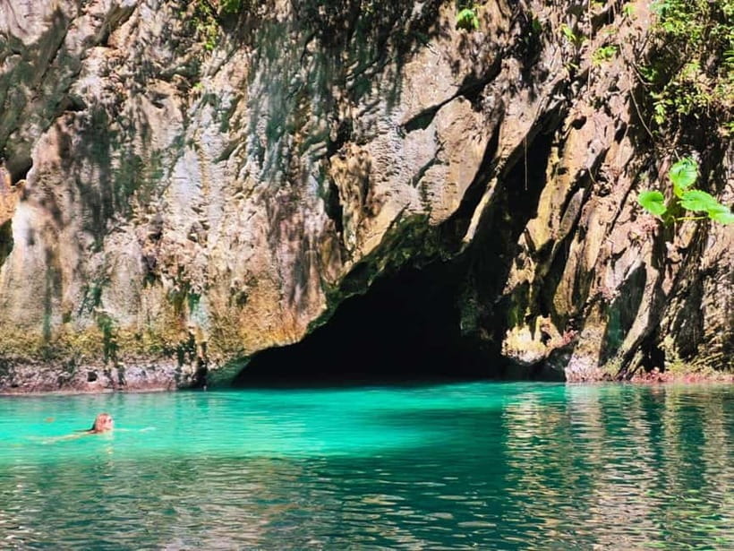 Ko Lanta: 4 Islands Snorkeling Tour by Longtail Boat - Ko Maa adds another chance to swim