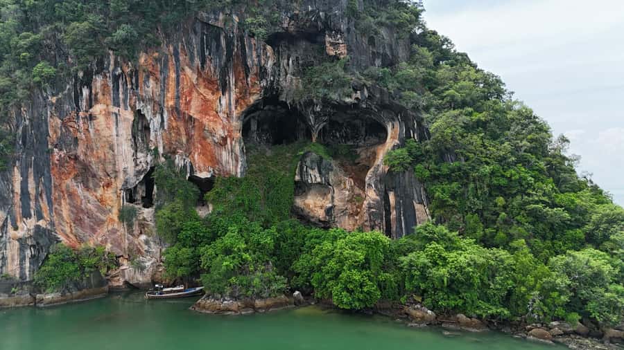 Ko Lanta: Half-Day Kayaking Koh Phee & Koh Talabeng 2 Caves - Mangrove channels by longtail boat