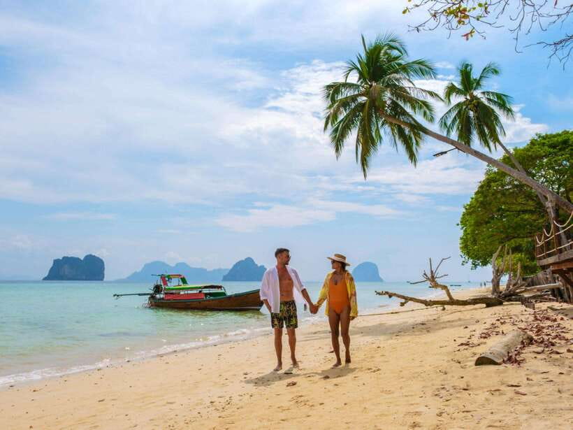 Ko Lanta: Kayak and Long-Tail Boat Nature and Wildlife Tour - Koh Talabeng is where the tour earns its price