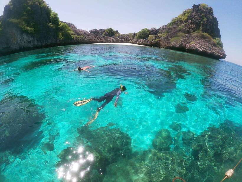 Ko Lanta: Snorkeling Adventure Tour to Koh Rok and Koh Haa - Koh Rok and Koh Haa: Key Points at a Glance
