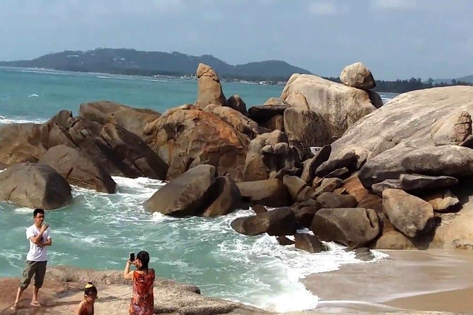 Ko Samui City Tour including Wat Phra Yai, Lat Ko Viewpoint, Hin Ta Hin Yai Rock - Na Muang Waterfall closes the route with nature