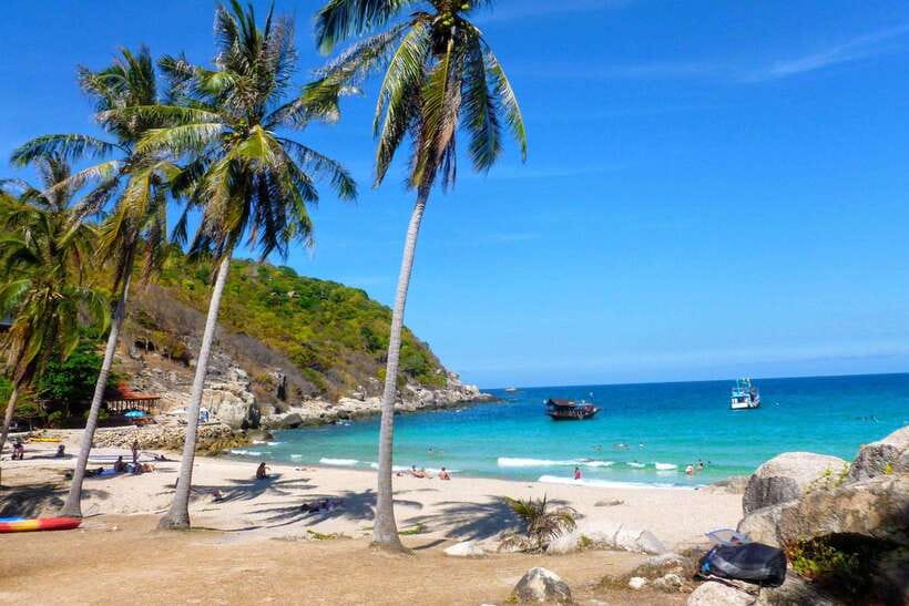 Ko Tao: Morning Trip to Ko Nangyuan’s Serene Oasis by Oxygen - Ao Leuk’s clear water and a slower swim