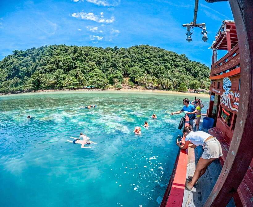 Koh Chang: 3 or 4 Islands Snorkel & Beach Tour by Big Boat - Koh Rang and the three nearby snorkel spots