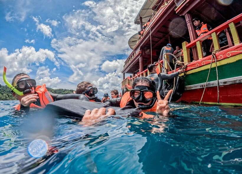 Koh Chang: 3 or 4 Islands Snorkel & Beach Tour by Big Boat - Snorkeling, swimming, and the free photo service