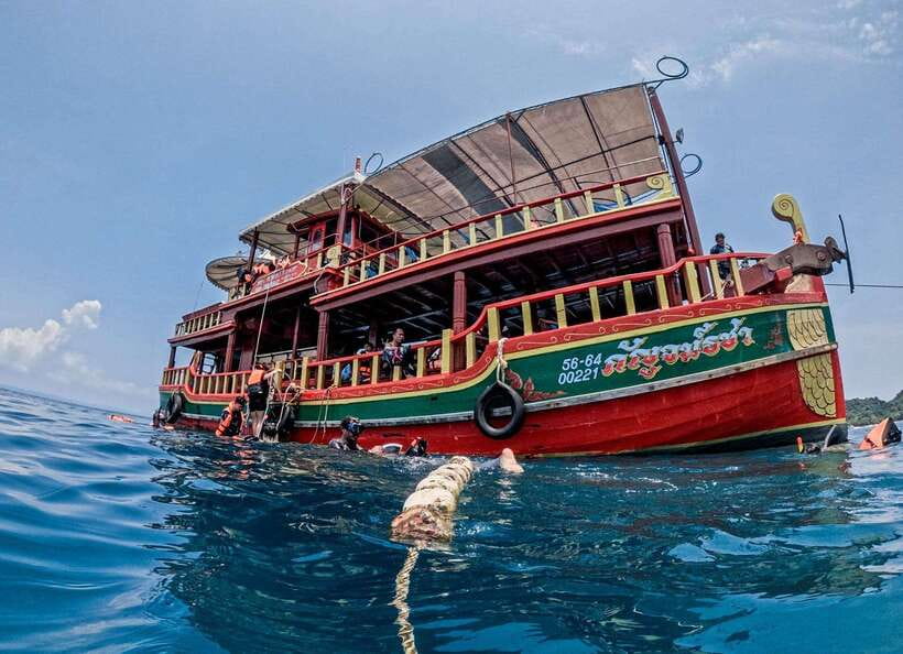 Koh Chang: 3 or 4 Islands Snorkel & Beach Tour by Big Boat - Lunch onboard is a real part of the value