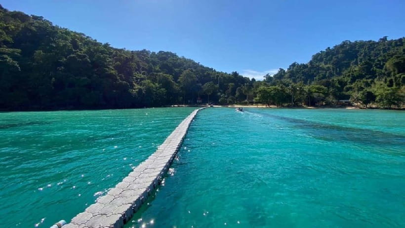 Koh Chang: 5 Island Guided Boat Tour with Lunch Buffet - Why the big boat changes the day
