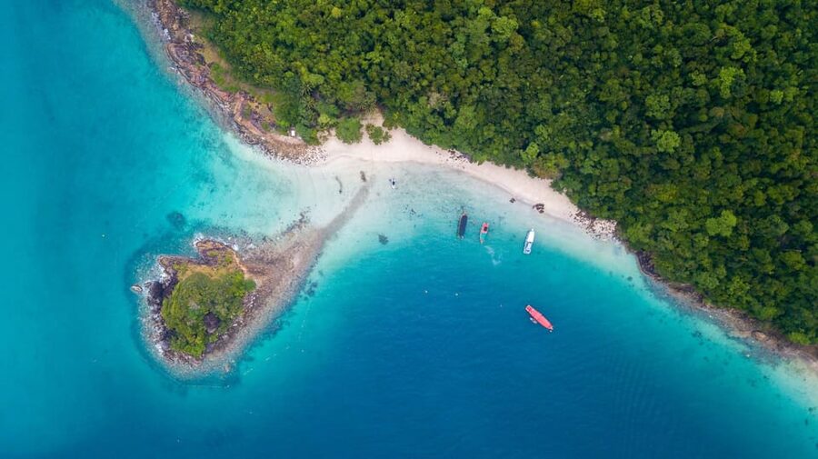 Koh Kood: Snorkeling Speedboat Tour with Lunch and Transfer - Ko Raet: a second chance for clear water