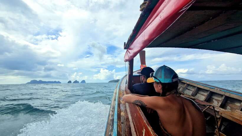 Koh Lanta: 4 Islands, Emerald Cave & Koh Kradan by Longtail - Choosing the final stop: Koh Maa snorkeling or Koh Kradan beach