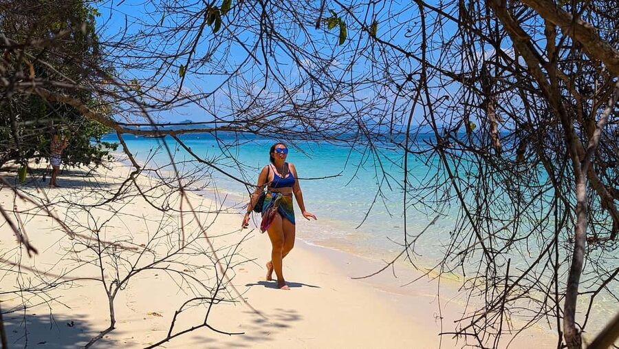 Koh Lanta: 4 Islands, Emerald Cave & Koh Kradan by Longtail - The longtail ride is scenic, but not gentle