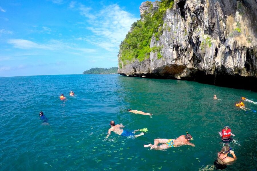 Koh Lanta: 4 Islands, Emerald Cave & Koh Kradan by Speedboat - Weather can change the schedule