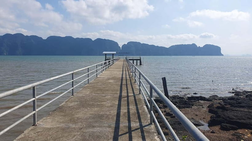Koh Lanta Cultural Tuk-Tuk Tour: Old Town, Batik & Mangroves - What the $25 Price Really Includes