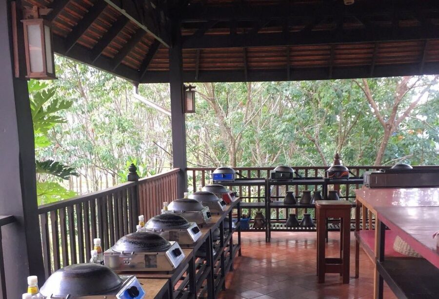 Koh Lanta: Evening Course at Lanta Thai Cookery School - Choosing four dishes from a broad Thai menu