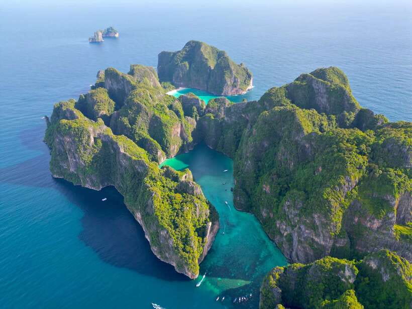 Koh Lanta: Phi Phi Islands Tour w/ Maya Bay, Snorkel & Lunch - Maya Bay and the price of fame