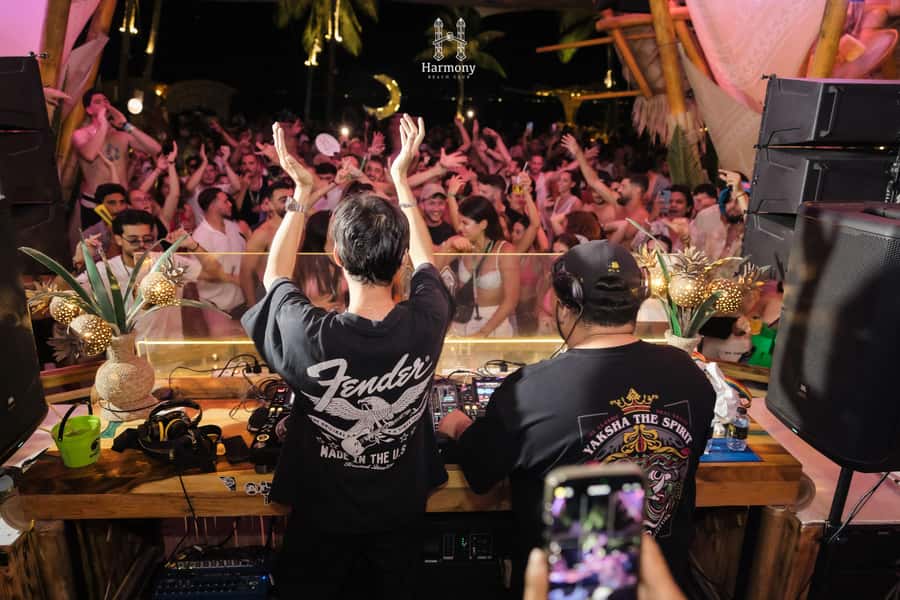 Koh Phangan: Halfmoon Festival (Party Tickets) - Harmony Beach Club gives the first day a lighter start