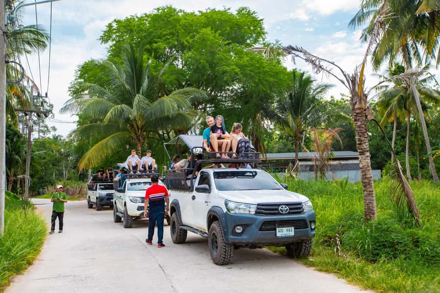 Koh Samui Adventure: Hidden Gems & 4x4 Safari Tour /w Lunch - Rocks and Guan Yu Shrine show Koh Samui’s local character
