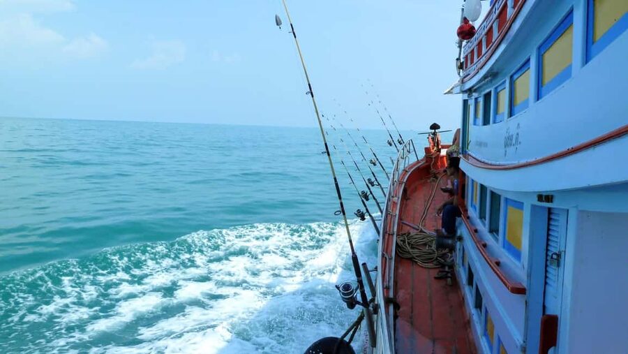 Koh Samui: Fishing Day Tour by Escort Boat with Mr. Tu - The First 30 Minutes Across the Gulf