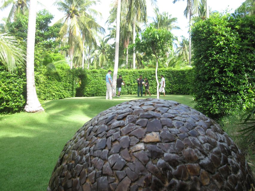 Koh Samui: Football Golf & Botanical Gardens - The coconut snack break after hole 11