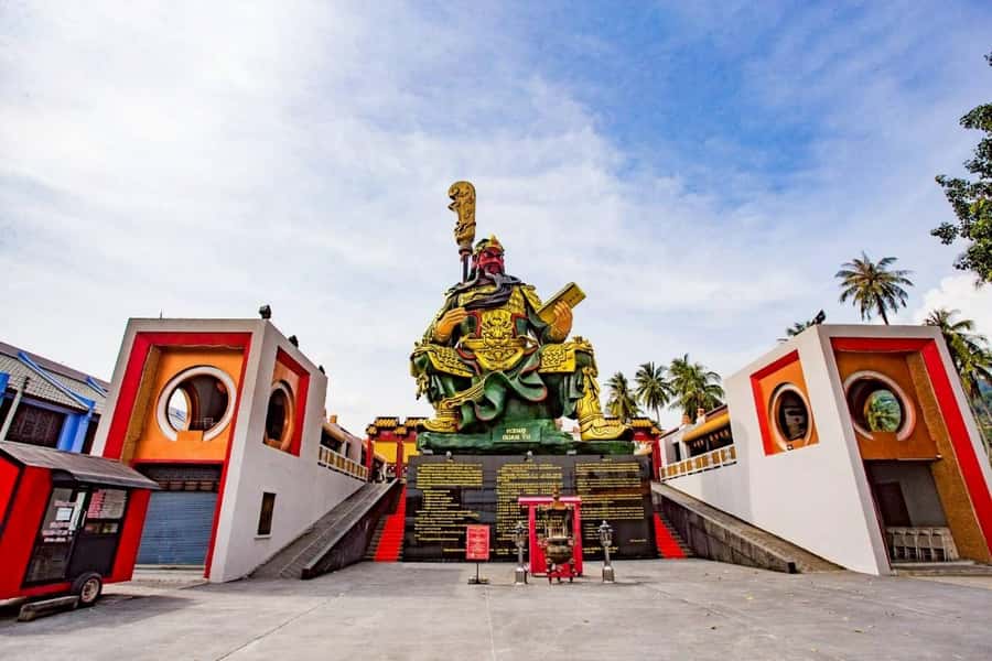 Koh Samui: Half Day Around Island Tour with Transfers - Laad Koh Viewpoint and Chaweng Beach
