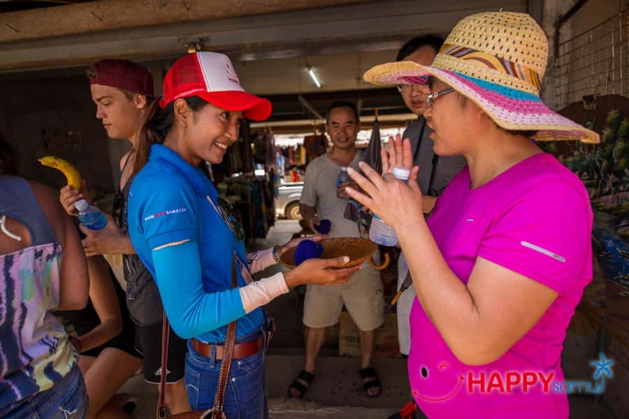 Koh Samui: Half-Day Island Highlights Tour with Hotel Pickup - Wat Khunaram and the mummified monk