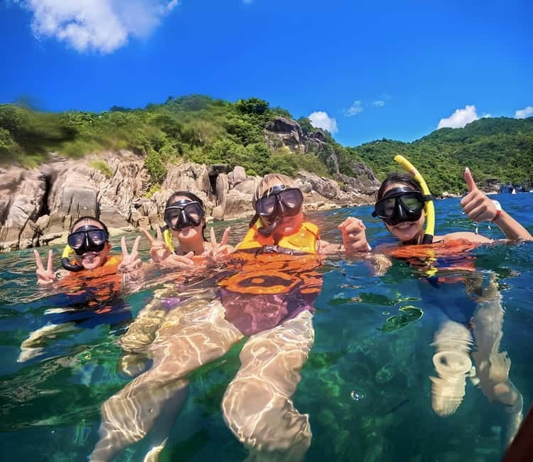 Koh Tao: Snorkeling Trip to Nang Yuan Island & Hidden Bays - Ao Hin Wong and the yellow-striped fish