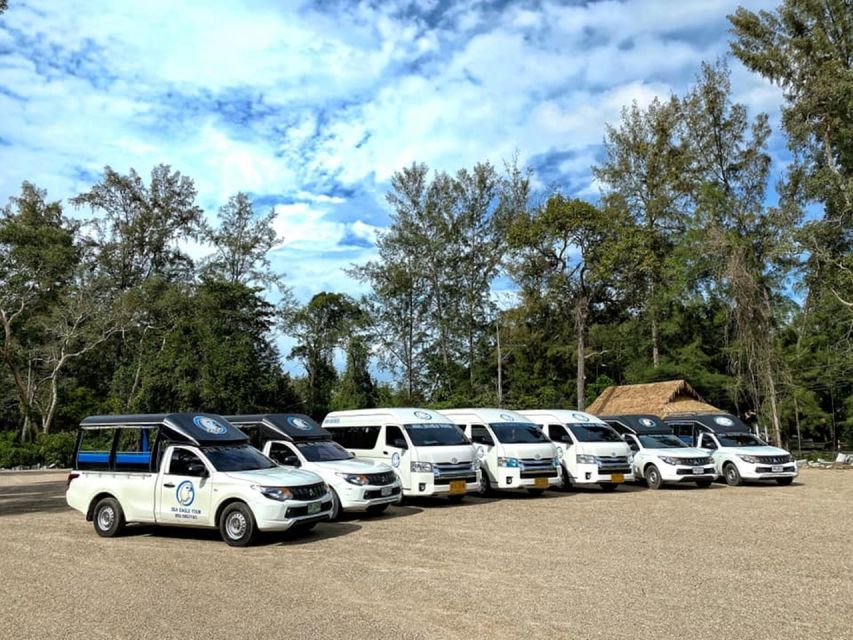 Krabi: 4 Islands Day Trip by Speedboat Including Lunch Box - Why the guide can make or break the trip