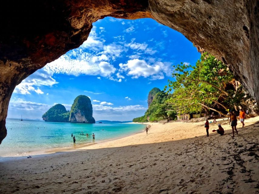 Krabi: 4 Islands Tour by Longtail Boat & Thai Buffet Lunch - Poda Island gives you the breathing room