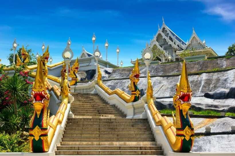 Krabi: Emerald Pool, Hot Springs & Krabi Town Day Tour - The guide and group experience