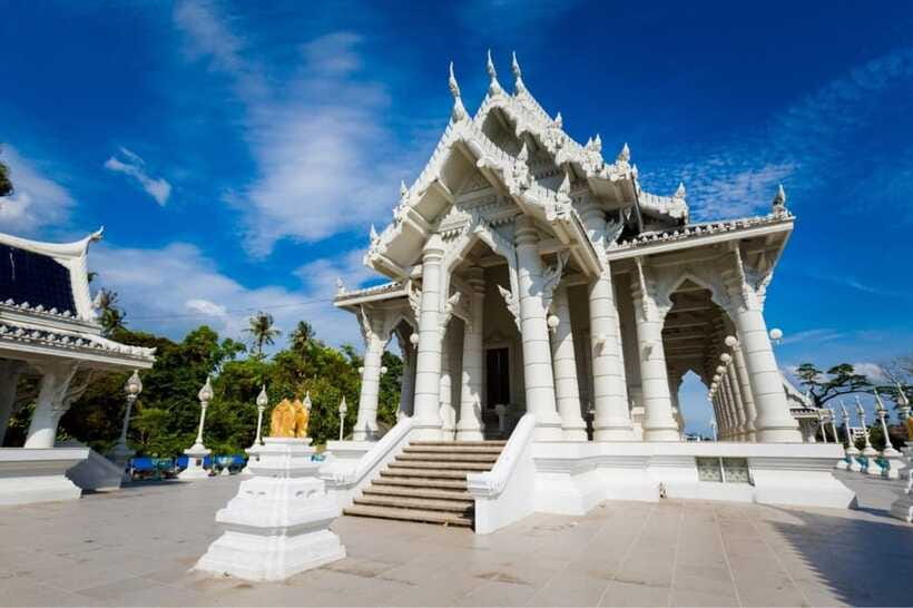 Krabi: Emerald Pool, Hot Springs & Krabi Town Day Tour - What to pack for the eight-hour day