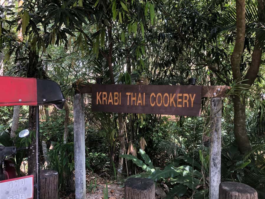 Krabi: Evening Thai Cooking Class at Ya's Cookery - Heat, clothing, and other things to know