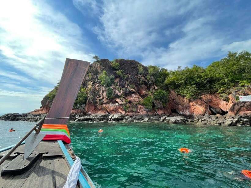 Krabi: Hong Island Longtail Boat & Kayak Tour w Buffet Lunch - Koh Daeng snorkeling in open water