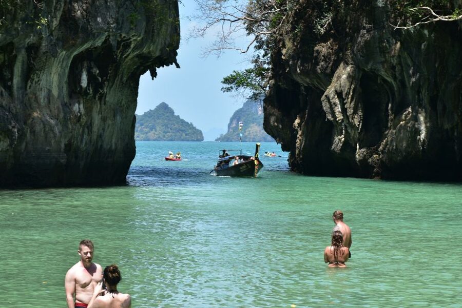 Krabi: Hong Island Sunset Tour w/ Beach Dinner+Night Snorkel - The night swim and bioluminescent plankton