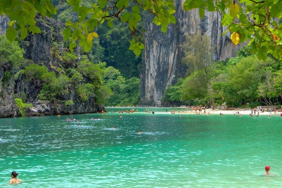 Krabi: Hong Islands Day Tour by Longtail Boat - Setting out by traditional longtail boat